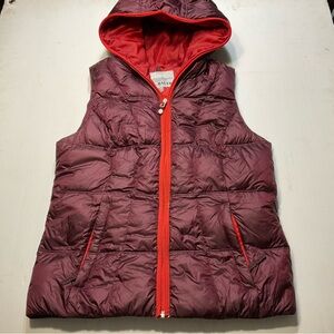 Eddie Bauer Puffer Vest Women Sz M Purple Maroon Red Goose Down Fill EB550 Hood